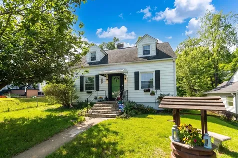 418 James Avenue Waynesboro VA 22980