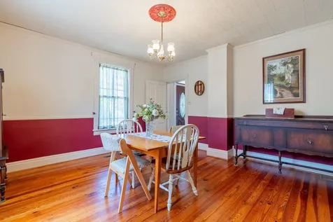 300 Broad Street Bridgewater VA 22812