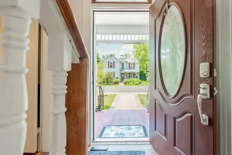 300 Broad Street Bridgewater VA 22812