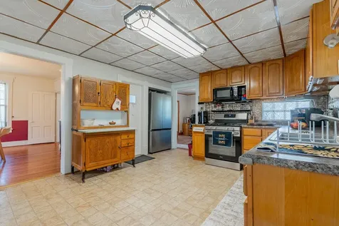 300 Broad Street Bridgewater VA 22812
