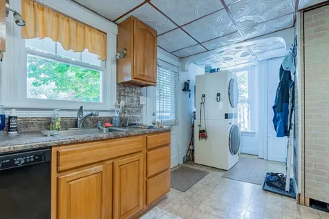 300 Broad Street Bridgewater VA 22812