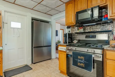 300 Broad Street Bridgewater VA 22812