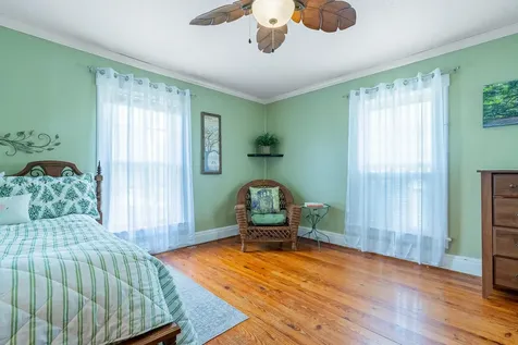 300 Broad Street Bridgewater VA 22812