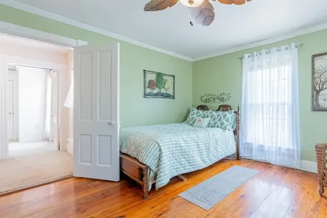 300 Broad Street Bridgewater VA 22812