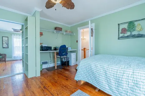 300 Broad Street Bridgewater VA 22812