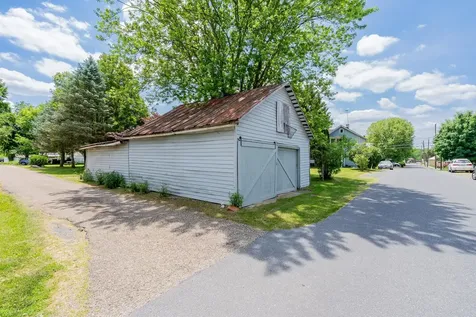 300 Broad Street Bridgewater VA 22812