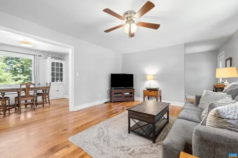 1317 Ridge Circle Waynesboro VA 22980