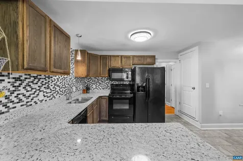1317 Ridge Circle Waynesboro VA 22980