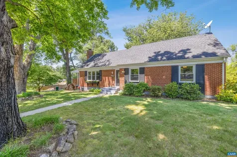 1317 Ridge Circle Waynesboro VA 22980