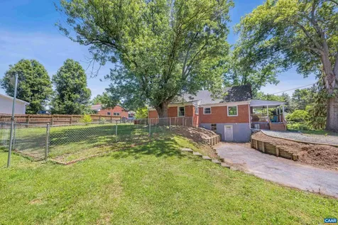 1317 Ridge Circle Waynesboro VA 22980