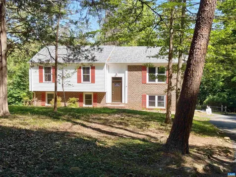 2140 Viburnum Court Charlottesville VA 22911