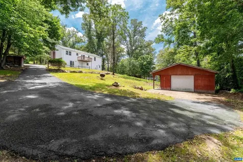 2140 Viburnum Court Charlottesville VA 22911