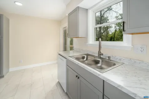 2140 Viburnum Court Charlottesville VA 22911