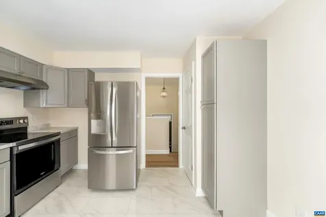 2140 Viburnum Court Charlottesville VA 22911