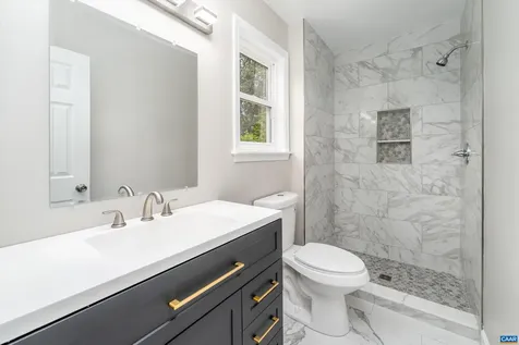 2140 Viburnum Court Charlottesville VA 22911