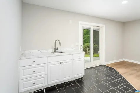 2140 Viburnum Court Charlottesville VA 22911