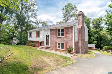 2140 Viburnum Court Charlottesville VA 22911