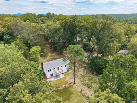 2140 Viburnum Court Charlottesville VA 22911