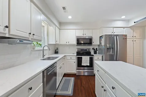 1178 Foxchase Ridge Charlottesville VA 22902