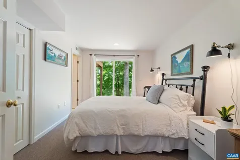 1178 Foxchase Ridge Charlottesville VA 22902