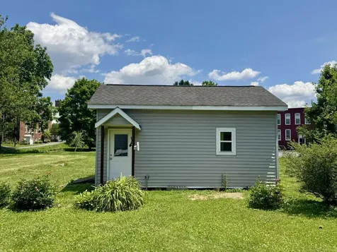 240 High Street Dayton VA 22821