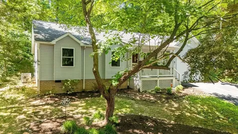601 Flower Drive Mcgaheysville VA 22840