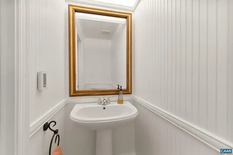 125 Vincennes Road Charlottesville VA 22911