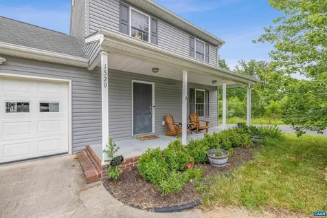 1529 C Street Waynesboro VA 22980