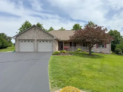 43 Lynn Circle Stuarts Draft VA 24477