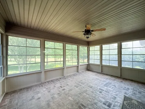 43 Lynn Circle Stuarts Draft VA 24477