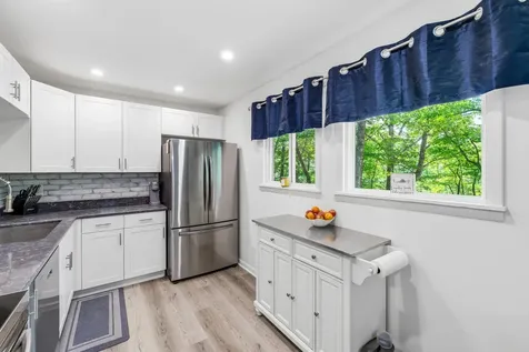 294 Congers Lane Mcgaheysville VA 22840