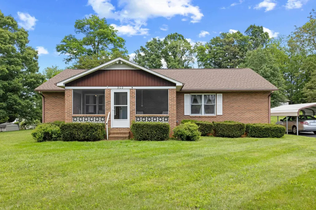 902 Augusta Farms Road Stuarts Draft VA 24477