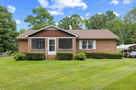 902 Augusta Farms Road Stuarts Draft VA 24477