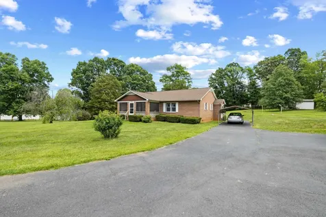 902 Augusta Farms Road Stuarts Draft VA 24477