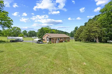 902 Augusta Farms Road Stuarts Draft VA 24477