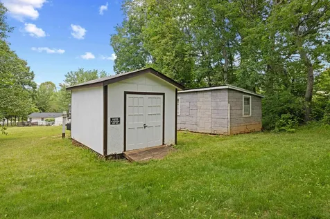 902 Augusta Farms Road Stuarts Draft VA 24477