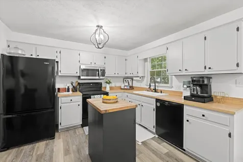 16 Kingston Court Stuarts Draft VA 24477
