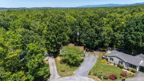 16 Kingston Court Stuarts Draft VA 24477