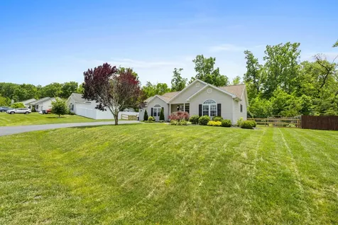 135 Woodside Drive Waynesboro VA 22980