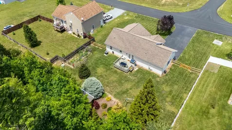 135 Woodside Drive Waynesboro VA 22980
