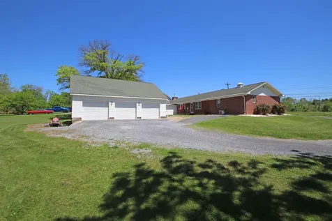 184 Orchard Drive Timberville VA 22853