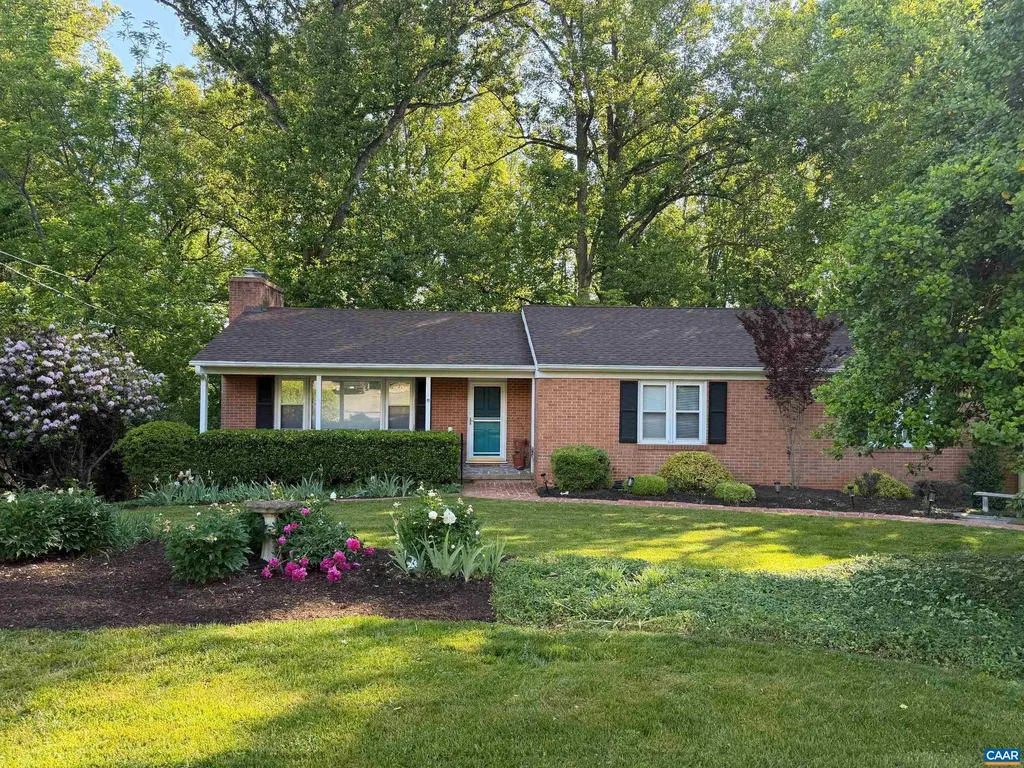 1709 Essex Road Charlottesville VA 22901