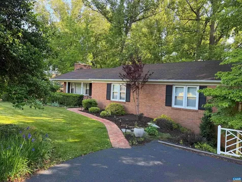 1709 Essex Road Charlottesville VA 22901