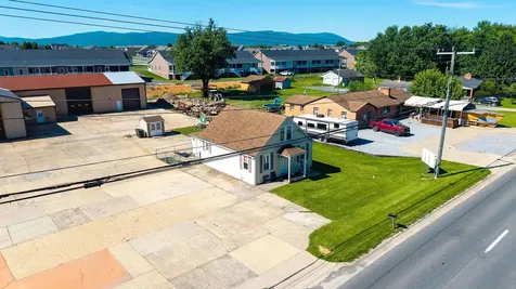 3231 Stuarts Draft Highway Stuarts Draft VA 24477