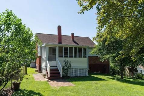 708 Mason Street Staunton VA 24401