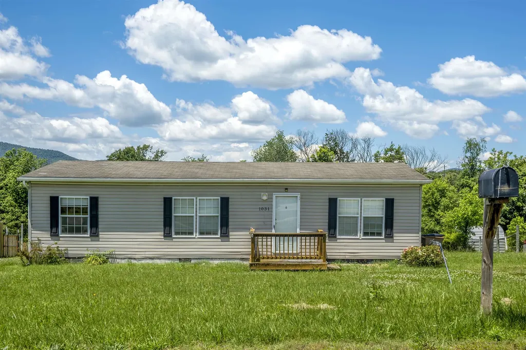1031 Ramona Avenue Shenandoah VA 22849