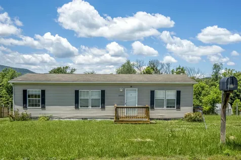 1031 Ramona Avenue Shenandoah VA 22849