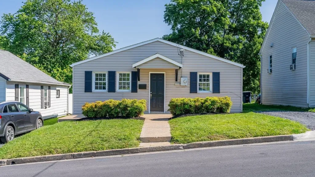 306 Kelley Street Harrisonburg VA 22801