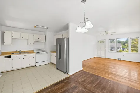 303 Devon Road Staunton VA 24401