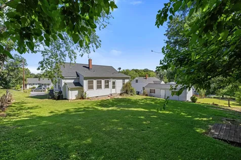 303 Devon Road Staunton VA 24401